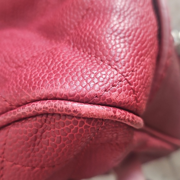 Chanel Caviar Skin Chain Shoulder Bag - Picture 8 of 17